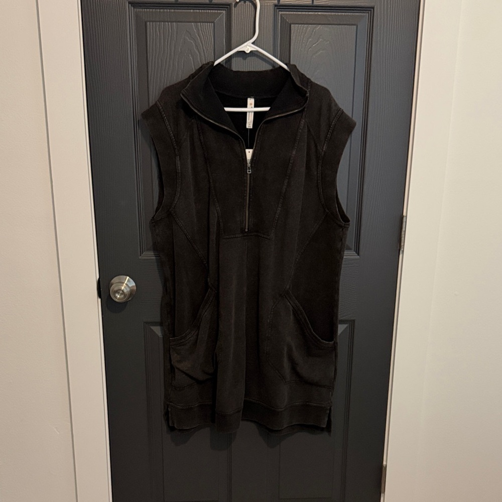 Black Sleeveless Zip-Up Mini Dress